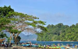 Destinasi Wisata Pantai Di Malang Bagus | Pantai Sendang Biru